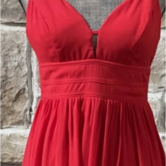 Red Banded Waist Chiffon Gown (size 3) - Picture 4 of 5